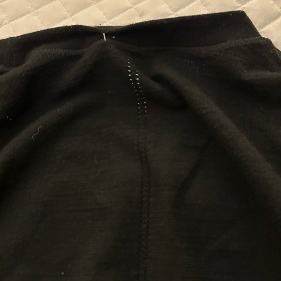 UK50 Cute little black top long sleeves. Brand unknown. NWOT - Picture 4 of 4